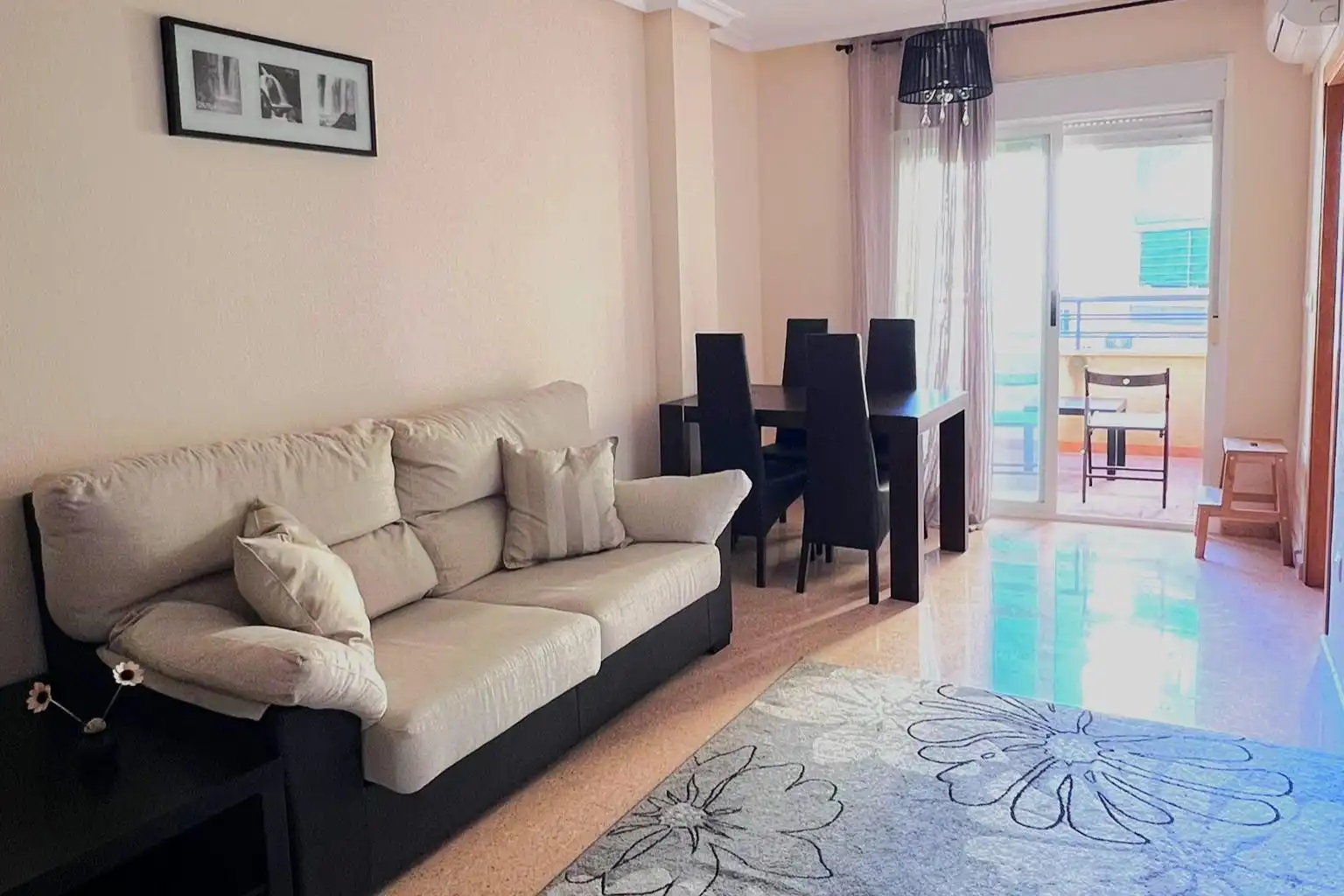 Sala d'estar de Apartament en venda en Torrevieja amb Aire condicionat, Calefacció i Terrassa