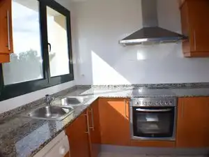 Küche von Maisonette zur Miete in Torredembarra mit Klimaanlage, Heizung und Terrasse