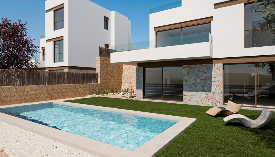 Foto 0 de Villa contemporánea de 3 dormitorios con piscina privada y vistas abiertas