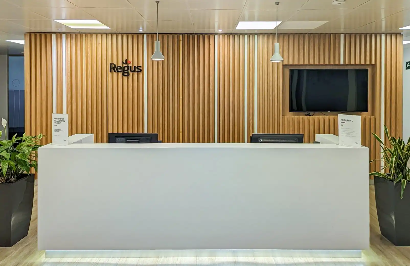 Office for rent in Madrid  with Air Conditioner, Heating and Furnished