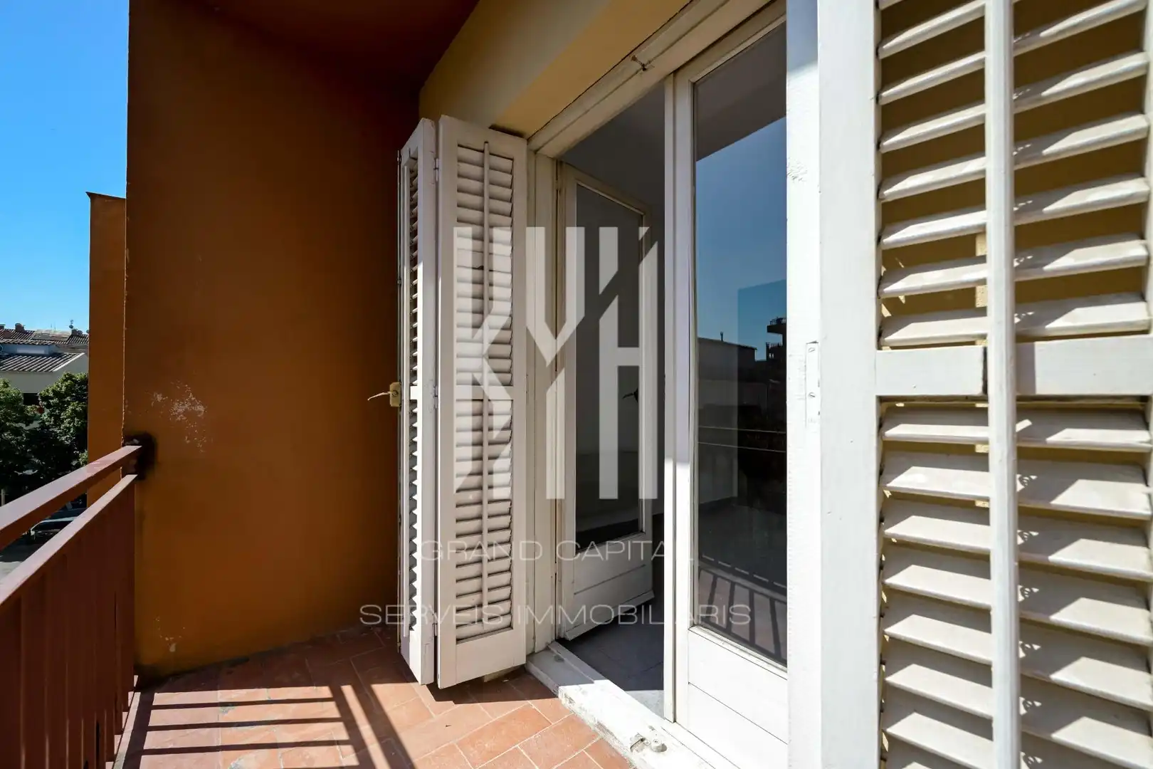 Balcony of Flat for sale in Salt  with Balcony
