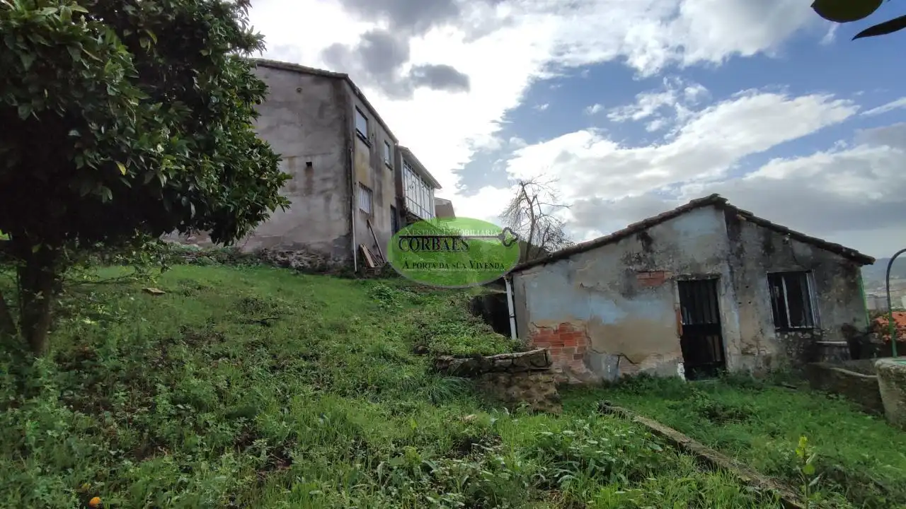 Houses for sale in Ourense Capital   with Private garden