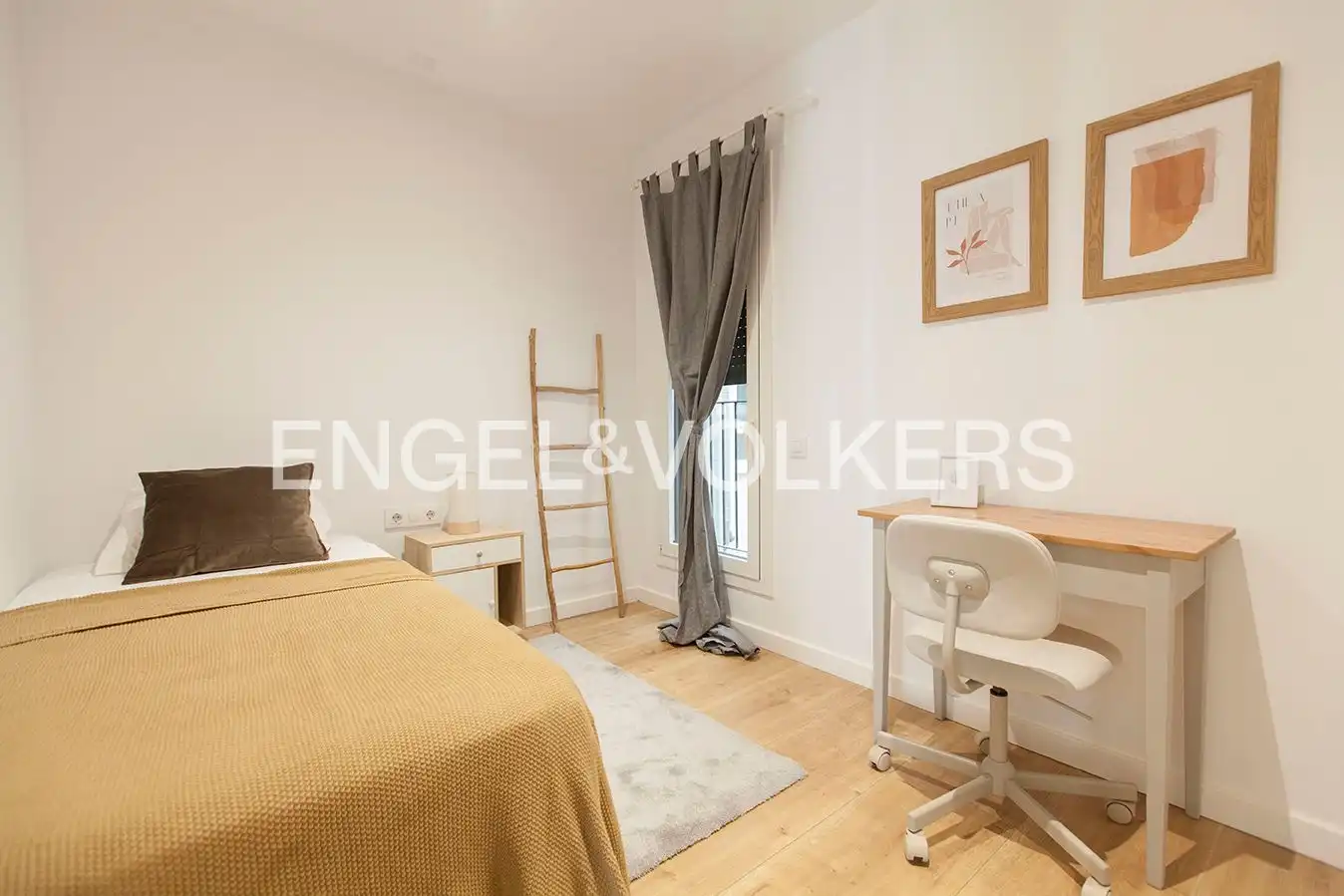 Schlafzimmer von Wohnung zum Verkauf in Barcelona mit Klimaanlage, Heizung und Parkett