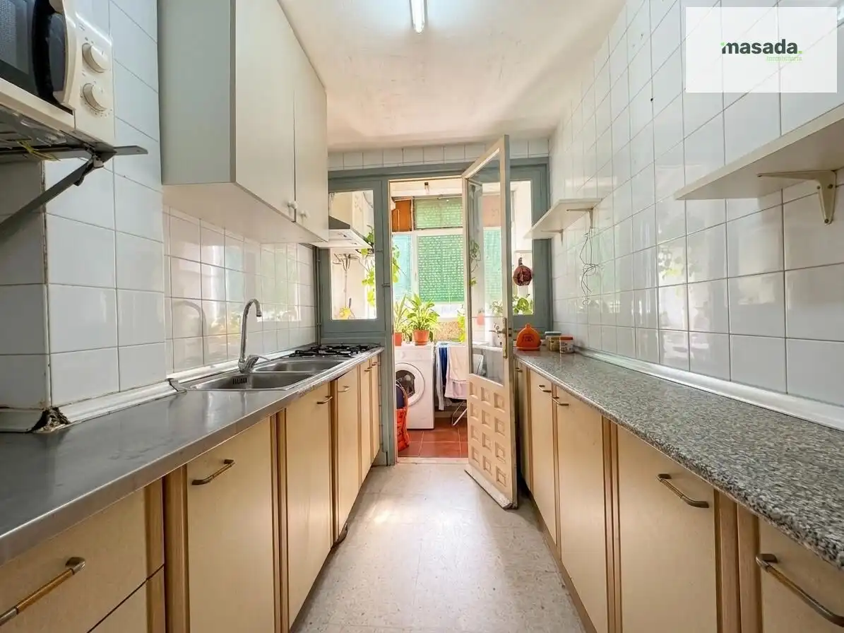 Kitchen of Flat for sale in Granada  with Air Conditioner, Storage room and Balcony