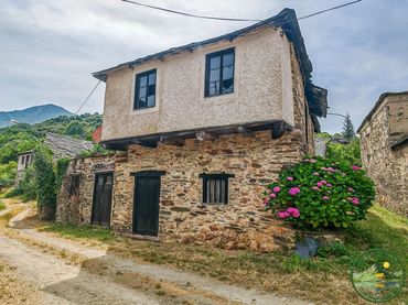 Adossat amb jardí en venda a Borrenes