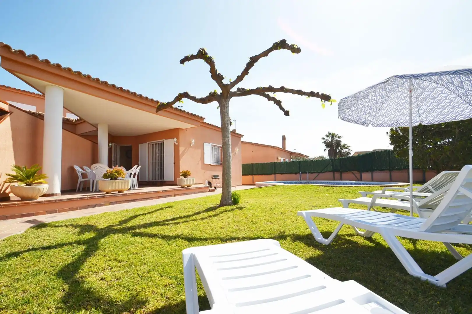 Jardín de Casa o chalet en venta en Deltebre con Aire acondicionado, Jardín privado y Terraza