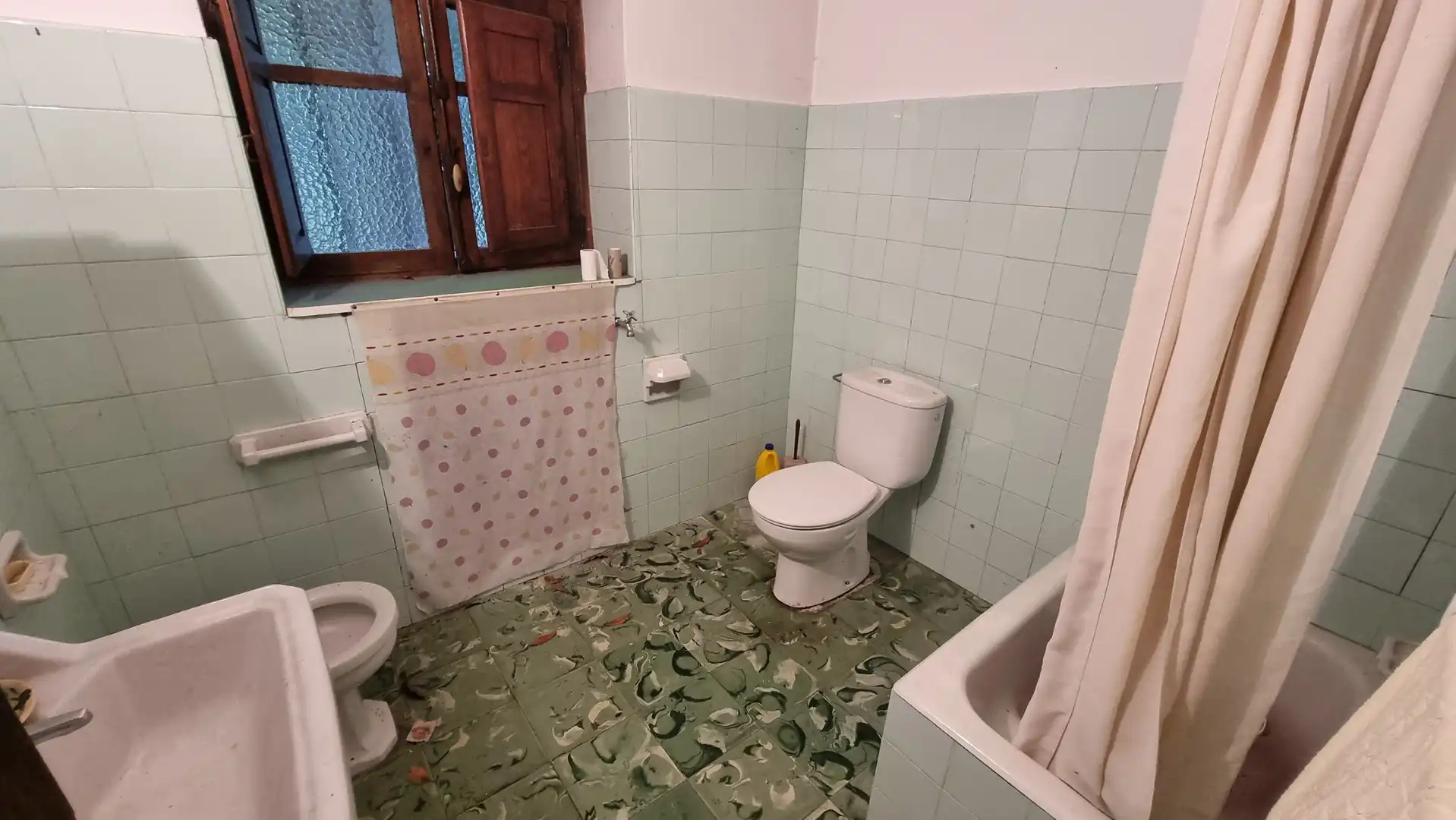 Baño de Casa adosada en venta en Amieva con Calefacción, Jardín privado y Terraza