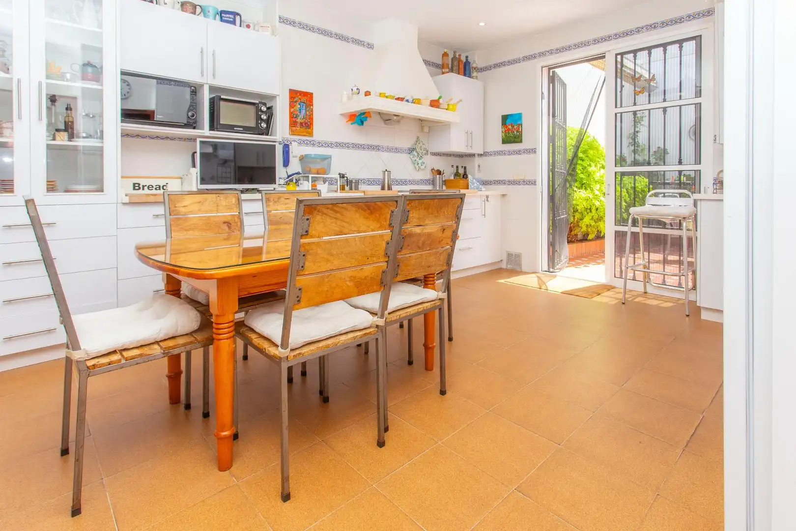 Cocina de Casa o chalet en venta en El Puerto de Santa María con Aire acondicionado, Calefacción y Jardín privado