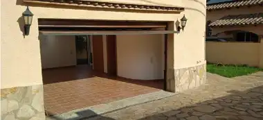 Casa o chalet en venta en L'Escala con Calefacción, Terraza y Trastero