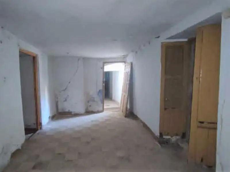 Casa adosada en venda en Baza
