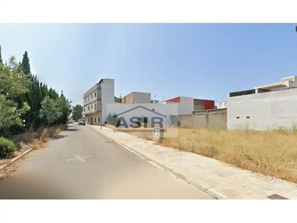 Terreno residencial en venta en Calle Carles Carbonell, imagen 2