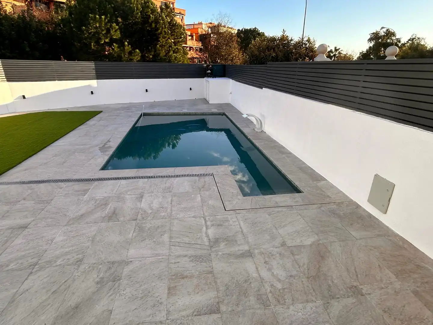Swimming pool of Houses for sale in Marbella  with Air Conditioner, Heating and Private garden