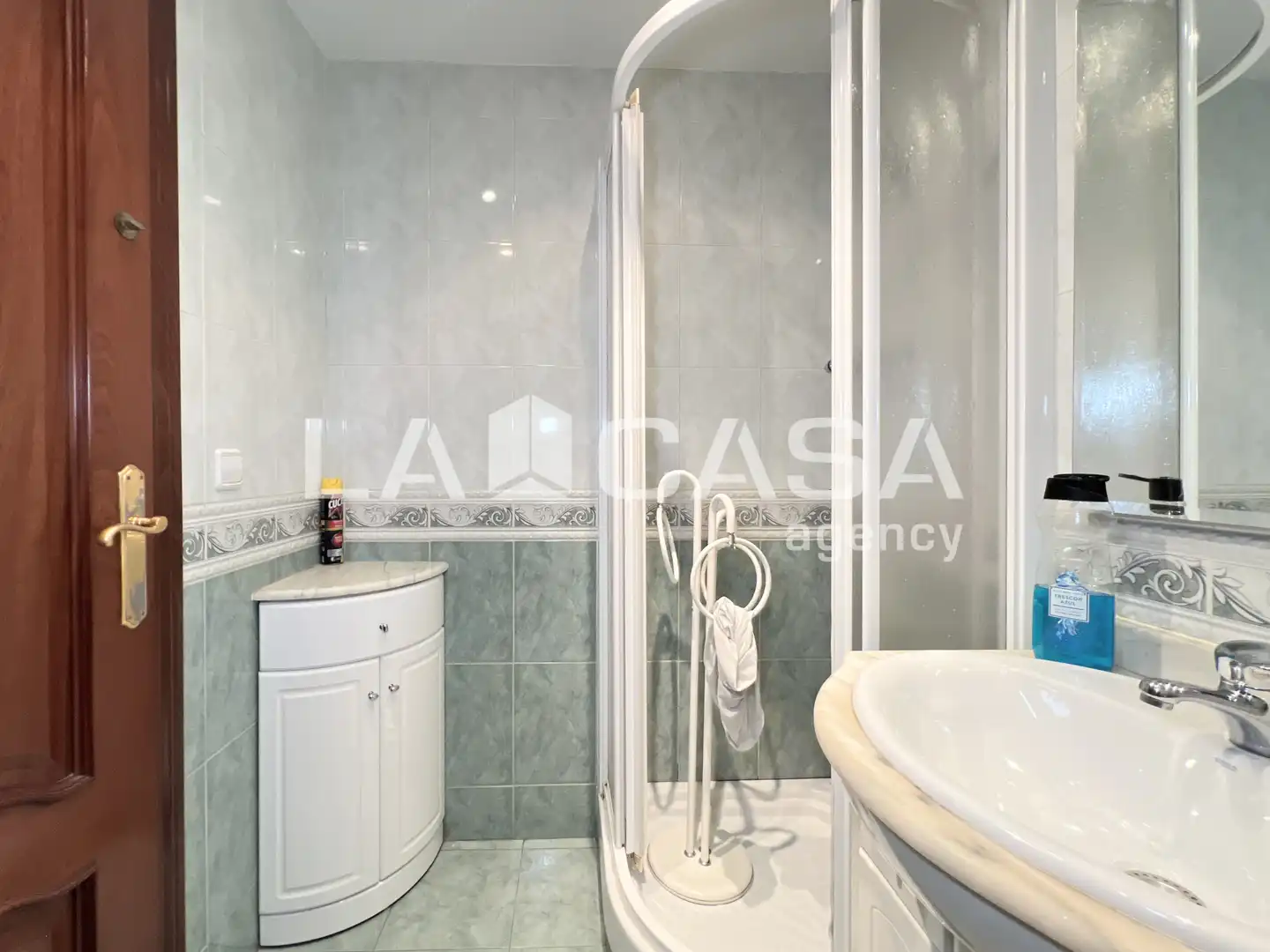 Bathroom of Flat for sale in Artigues - Llefià