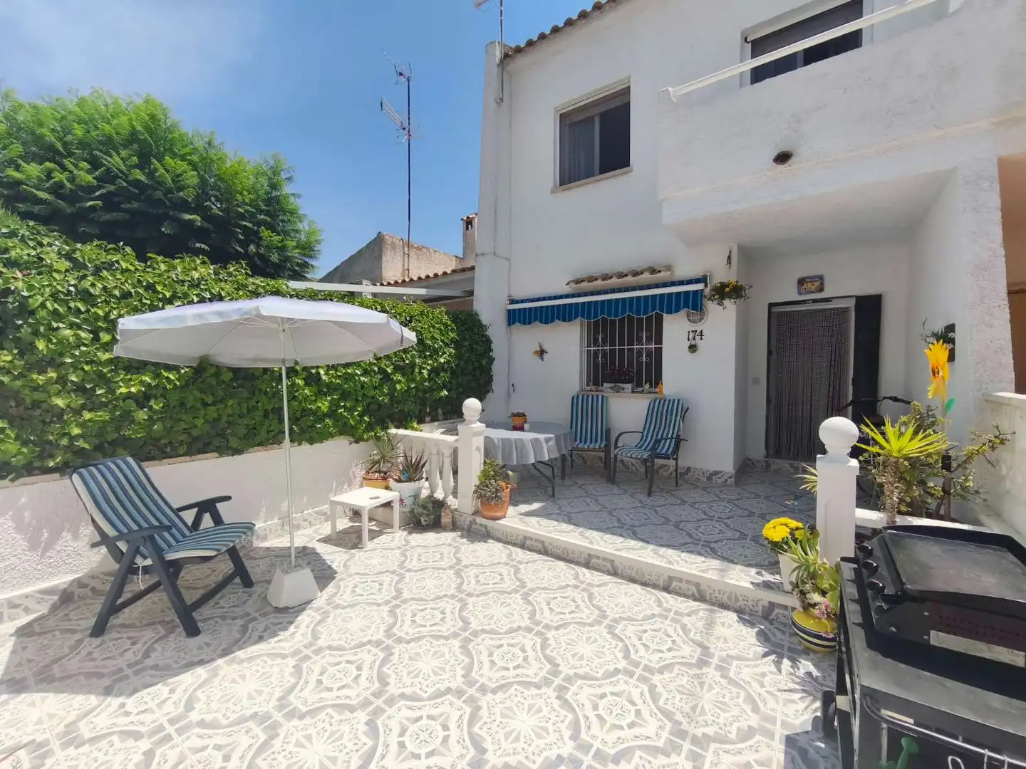 Außenansicht von Maisonette zum Verkauf in Orihuela mit Klimaanlage, Heizung und Terrasse