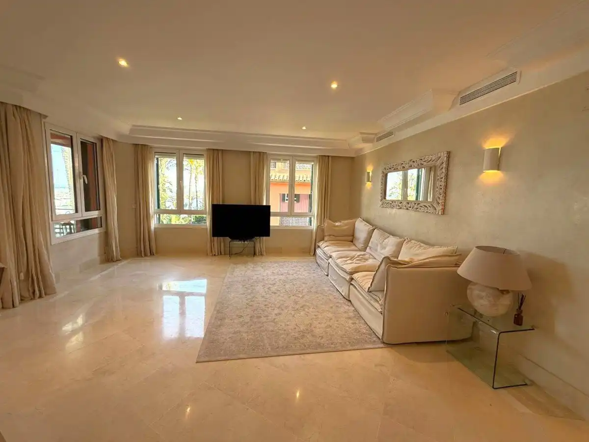 Living room of Apartments for rent in Sotogrande  with Air Conditioner, Heating and Terrace