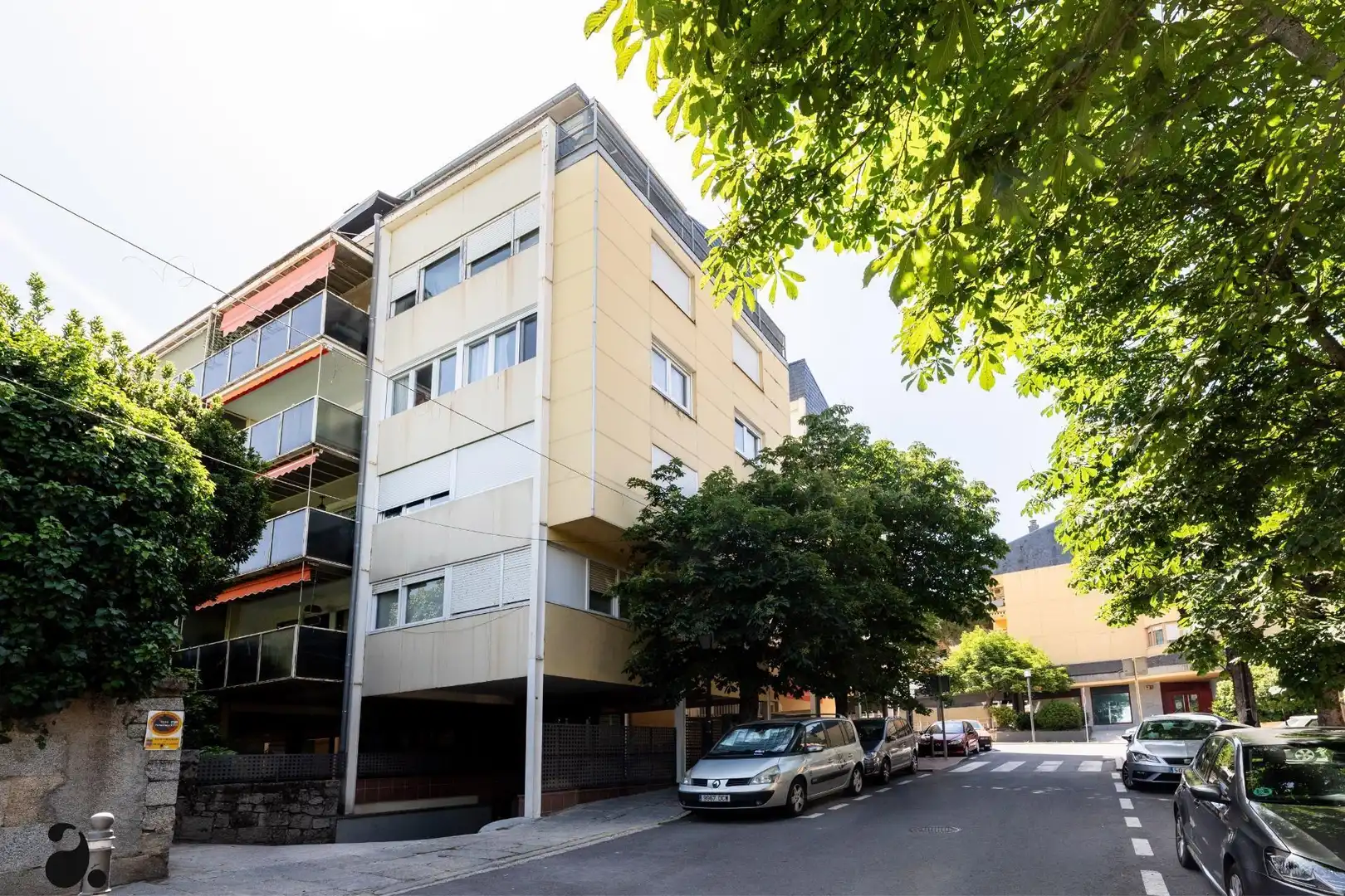Vista exterior de Pis en venda en San Lorenzo de El Escorial amb Calefacció, Terrassa i Balcó