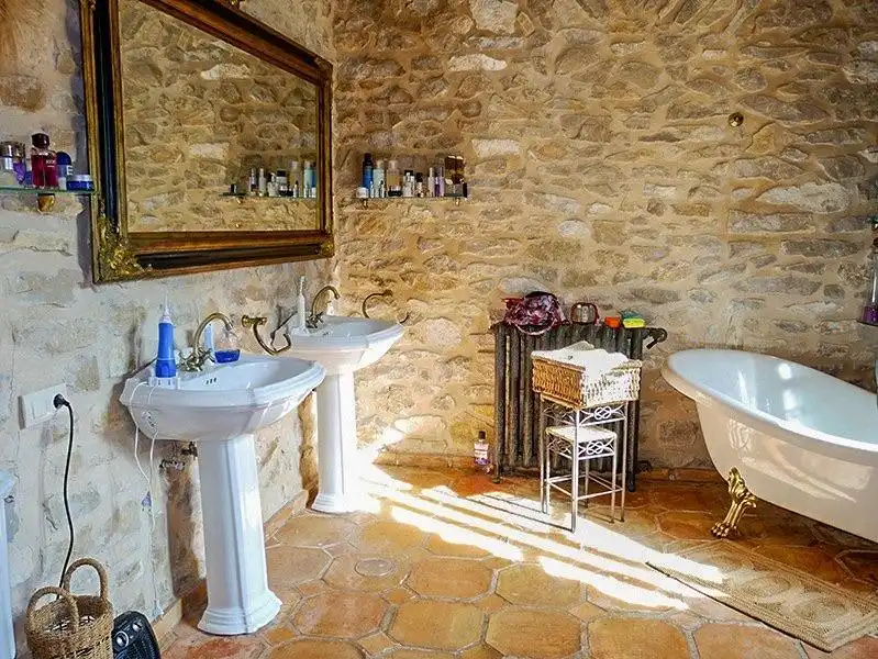 Baño de Finca rústica en venta en Relleu con Aire acondicionado, Jardín privado y Terraza