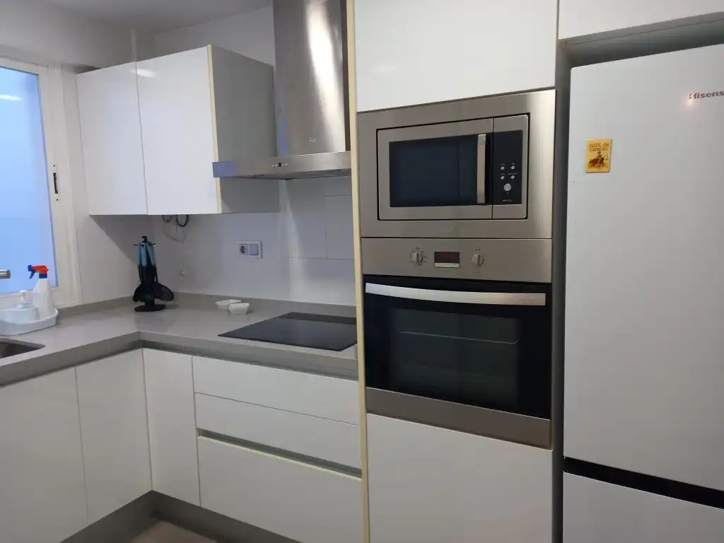 Cuina de Pis de lloguer en Catarroja amb Aire condicionat, Moblat i Forn