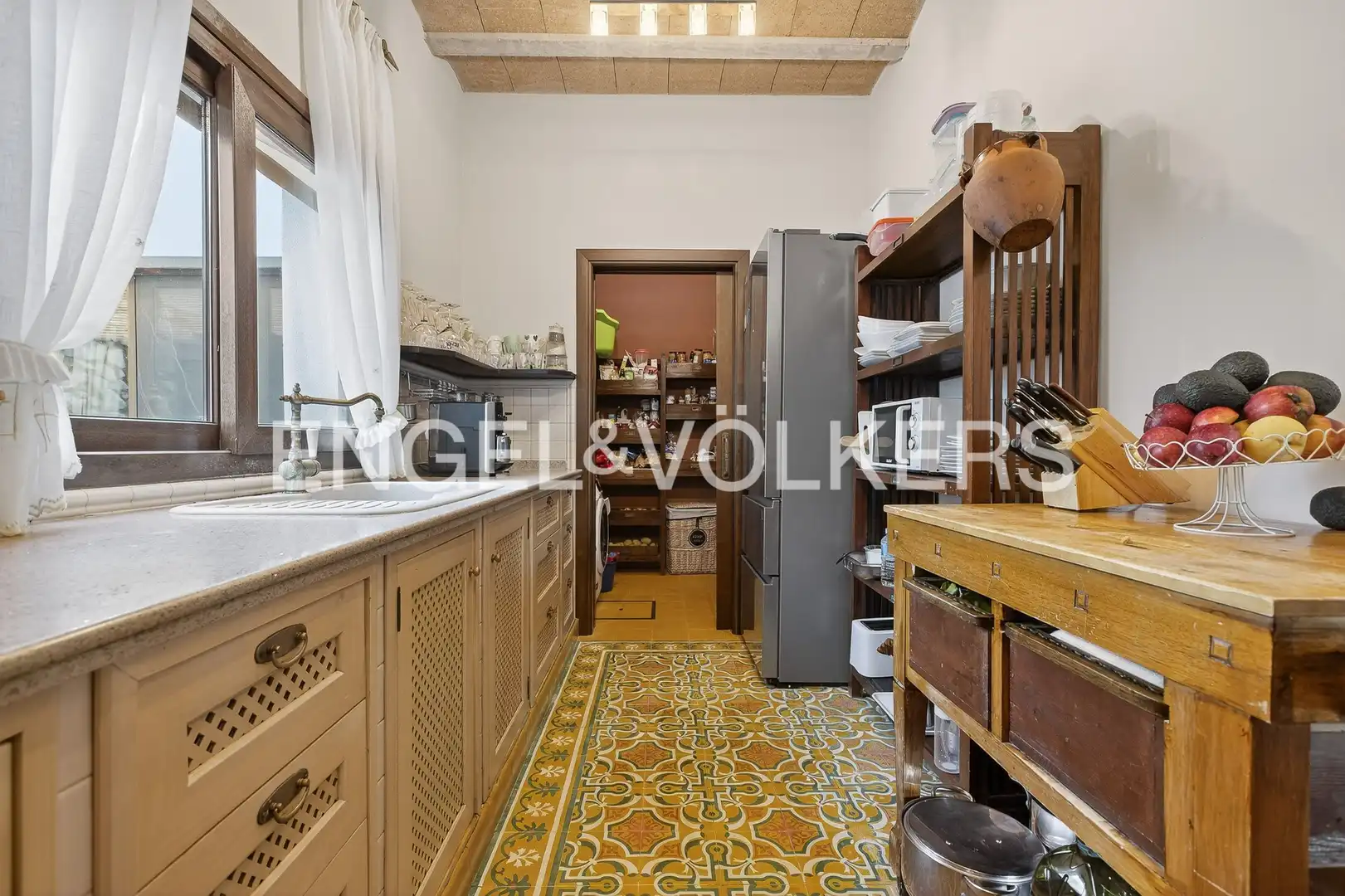 Cocina de Finca rústica en venta en La Puebla del Río con Aire acondicionado, Calefacción y Jardín privado