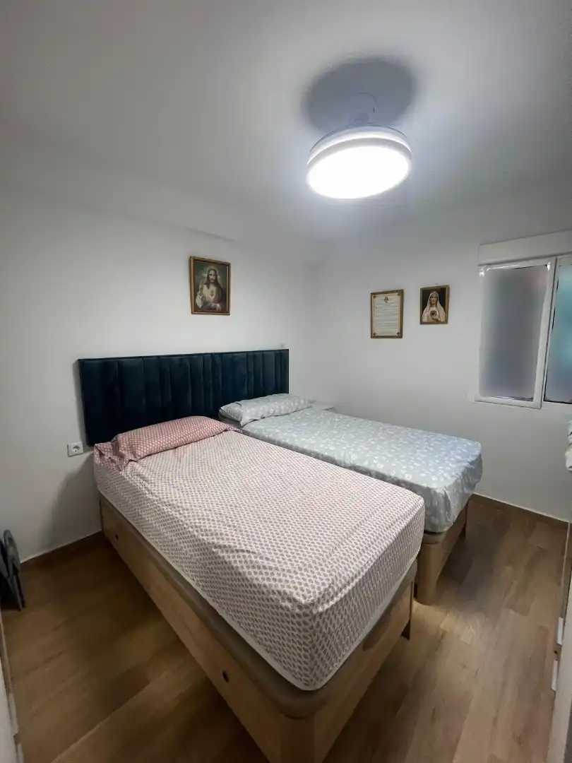 Bedroom of Flat for sale in Sevilla