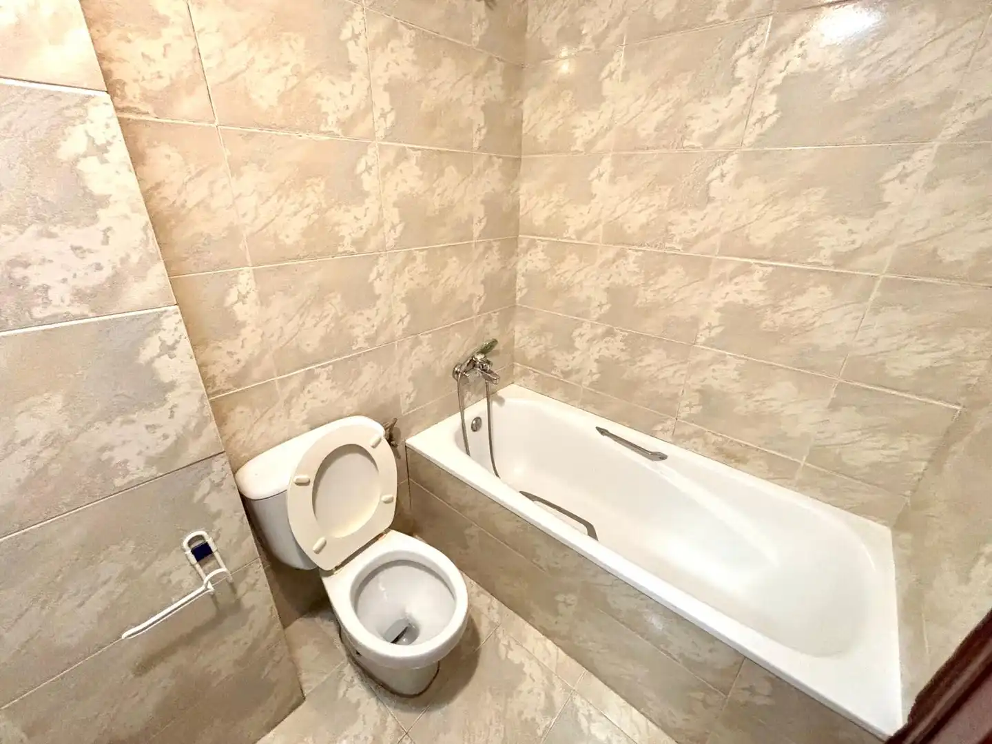 Bany de Pis en venda en Benalmádena amb Terrassa i Piscina comunitària