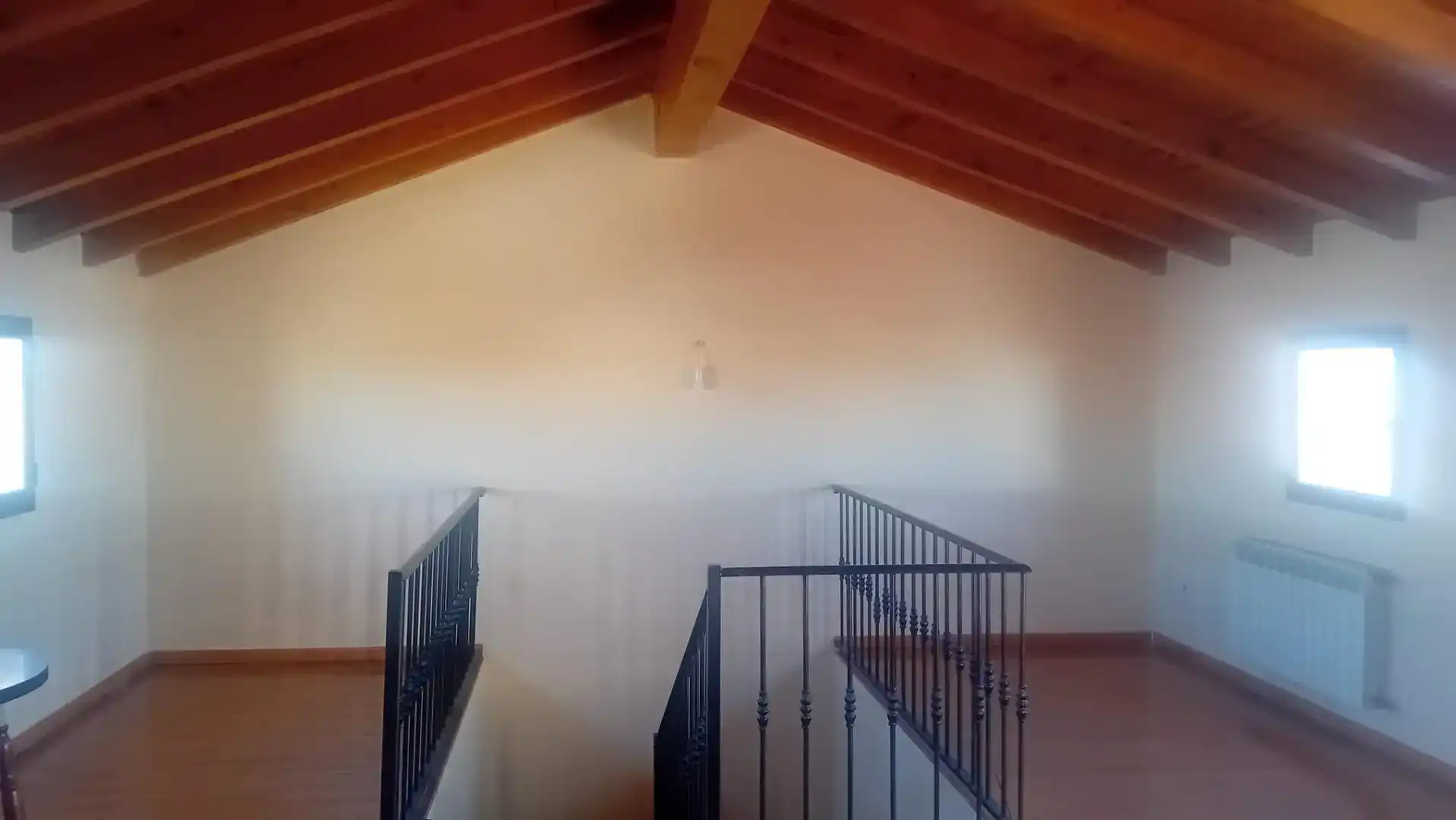 Casa adosada en venda en Las Mesas   amb Jardí privat, Moblat i Balcó