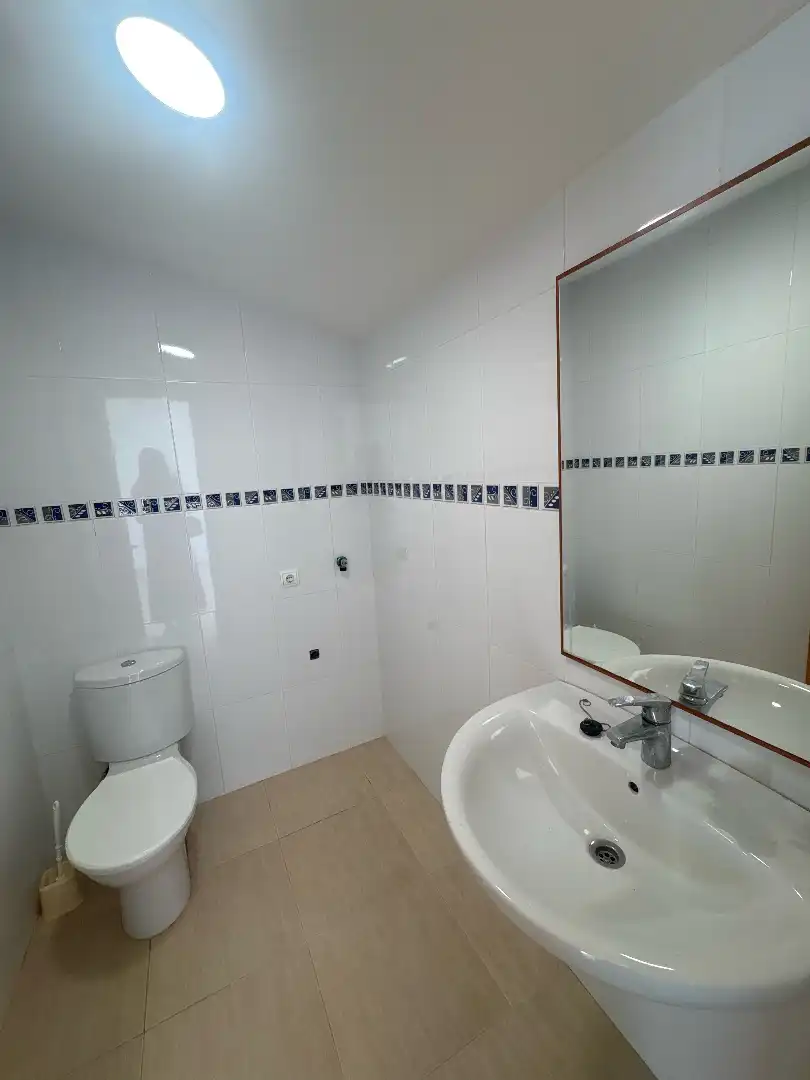 Baño de Dúplex de alquiler en Olèrdola con Aire acondicionado, Calefacción y Terraza
