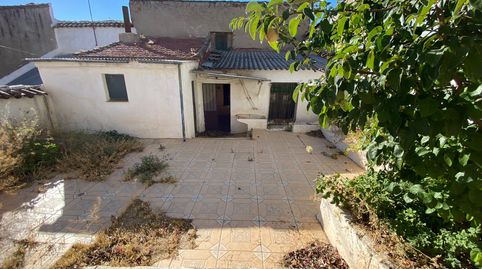 Foto 2 de Casa adosada en venta en Calle del Sol, Navas de San Juan, Jaén