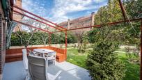 Terrassa de Casa adosada en venda en  Madrid Capital amb Calefacció, Jardí privat i Terrassa