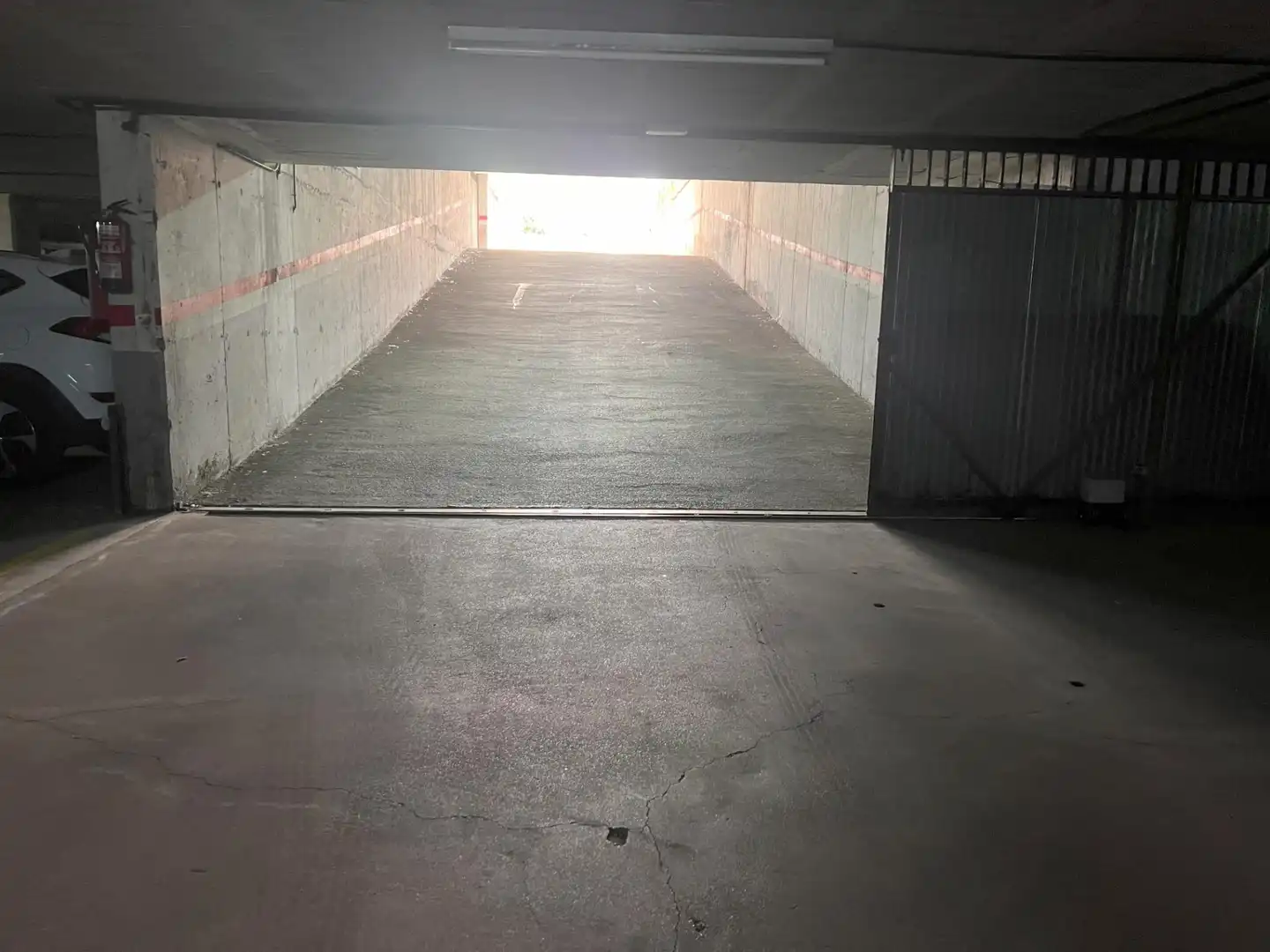 Einzelparkplatz zum Verkauf in Calle AMADEU VIVES 2, imagen 3