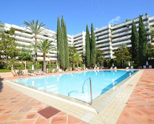 Swimming pool of Apartment to rent in Marbella  with Air Conditioner, Terrace and Swimming Pool