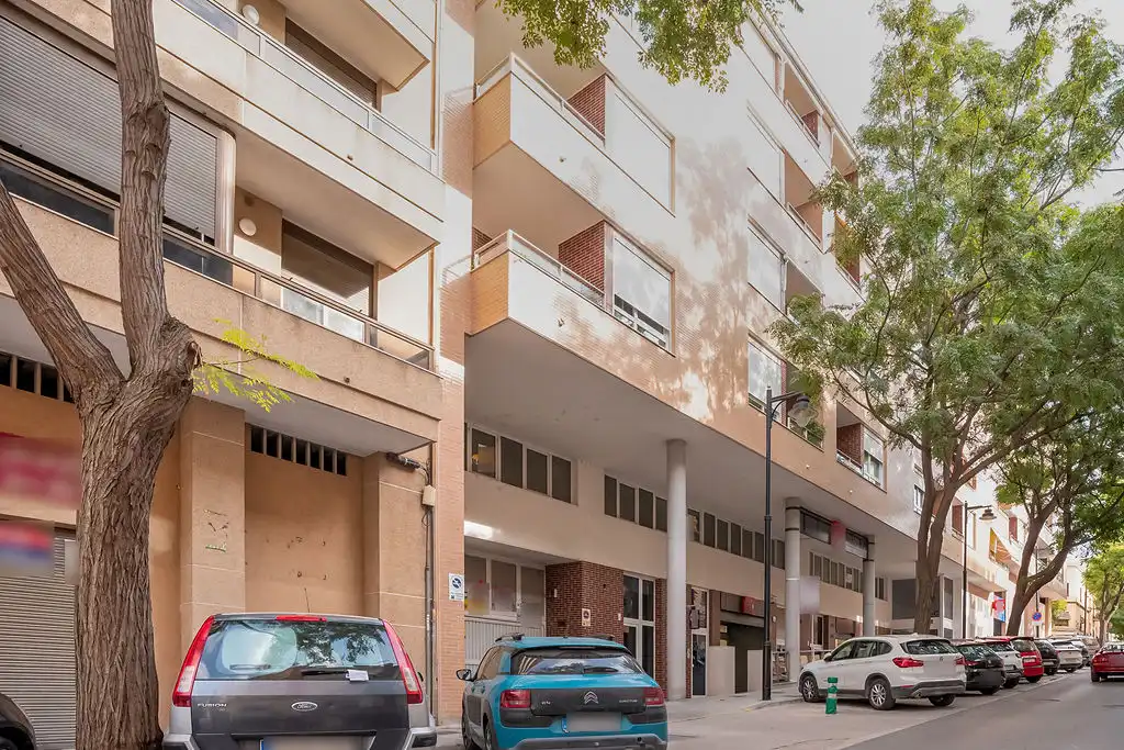 Vista exterior de Local en venda en Ontinyent