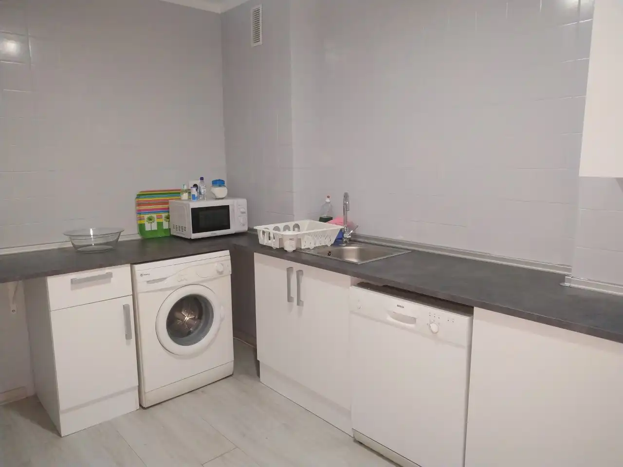 Dachboden zur Miete in Calle del Correo, Centro - Calzada - Cabo Noval