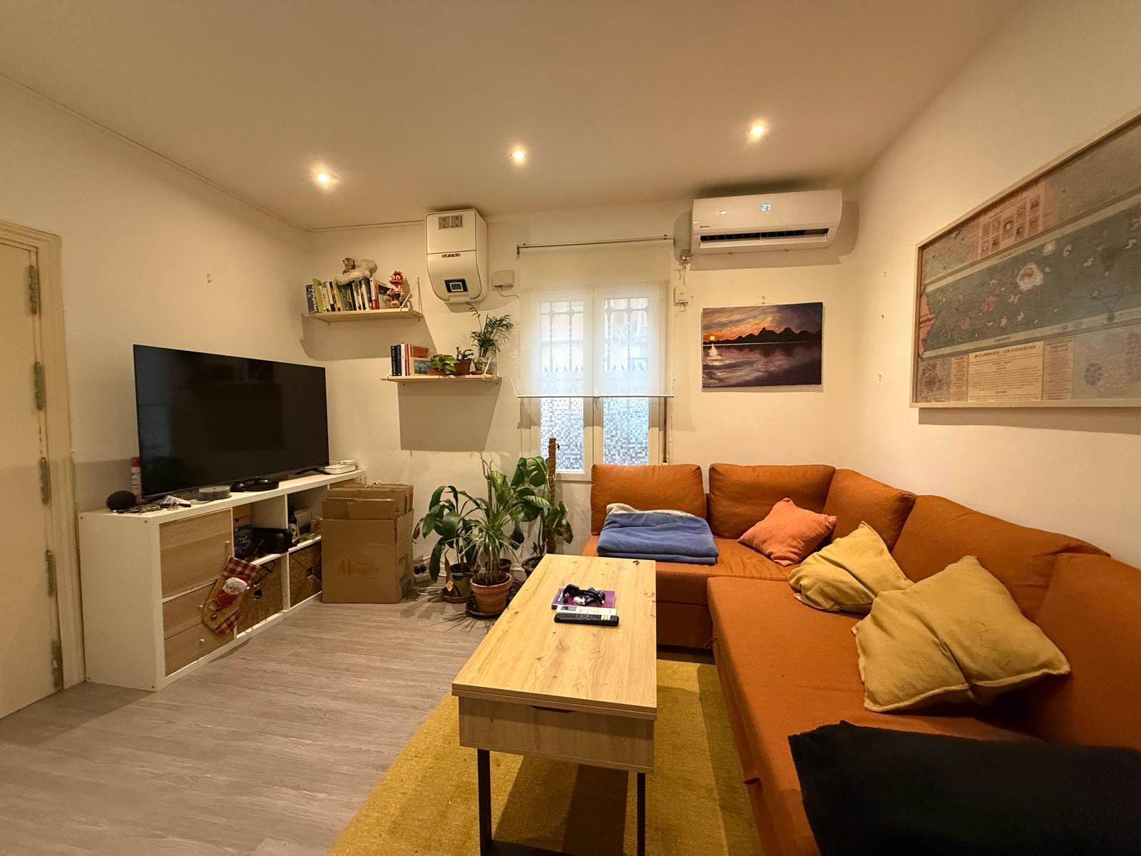 Living room of Flat to rent in  Madrid Capital  with Air Conditioner, Heating and Terrace