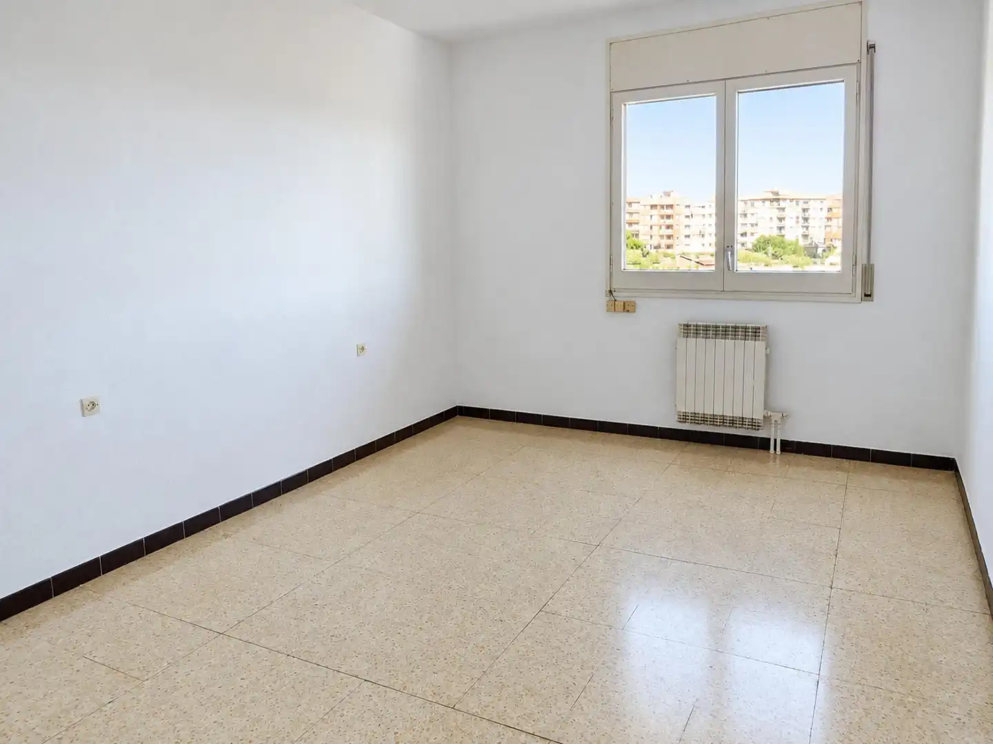 Bedroom of Flat for sale in Ponent - Set Camins