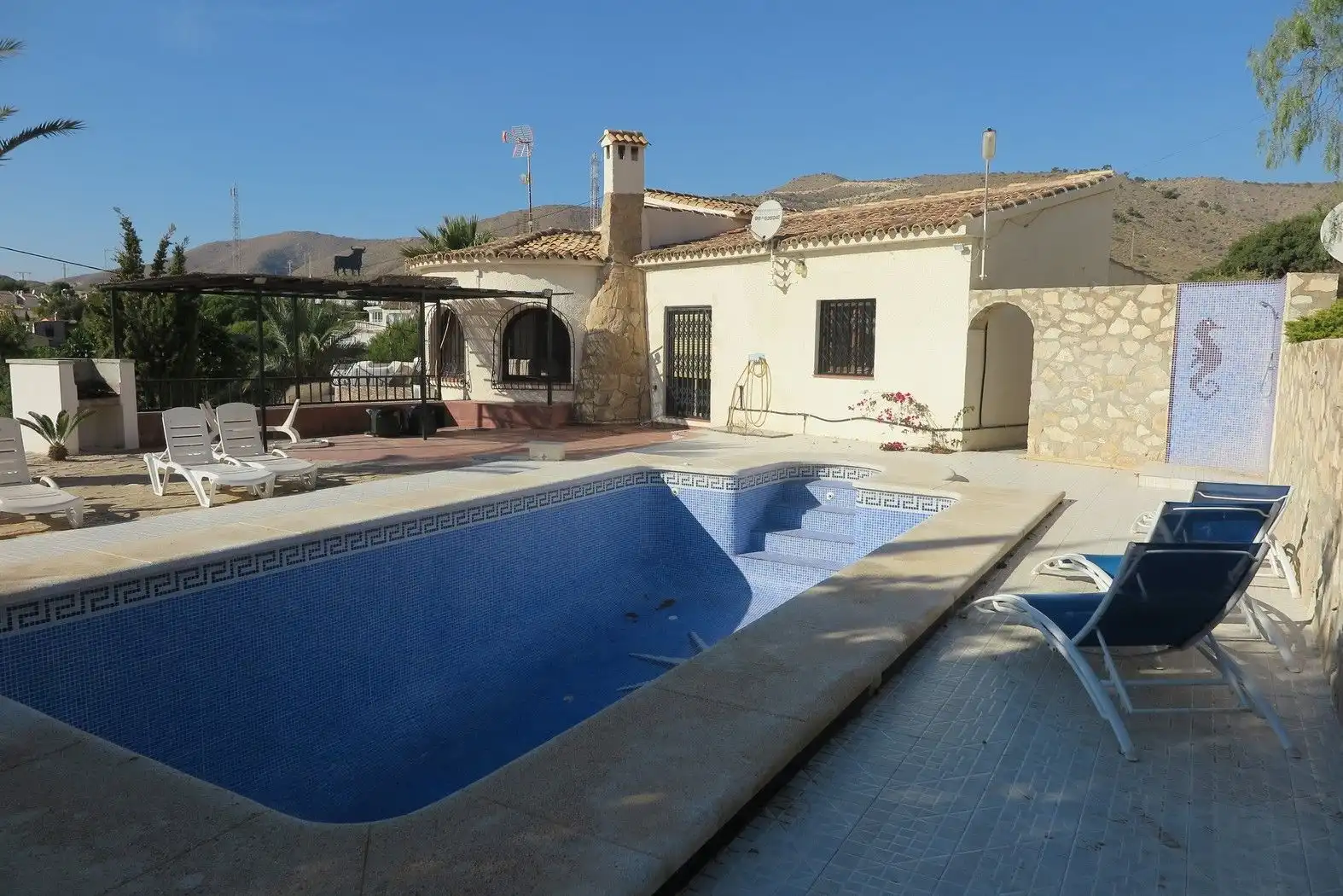 Piscina de Casa o chalet en venta en El Campello con Jardín privado, Terraza y Trastero