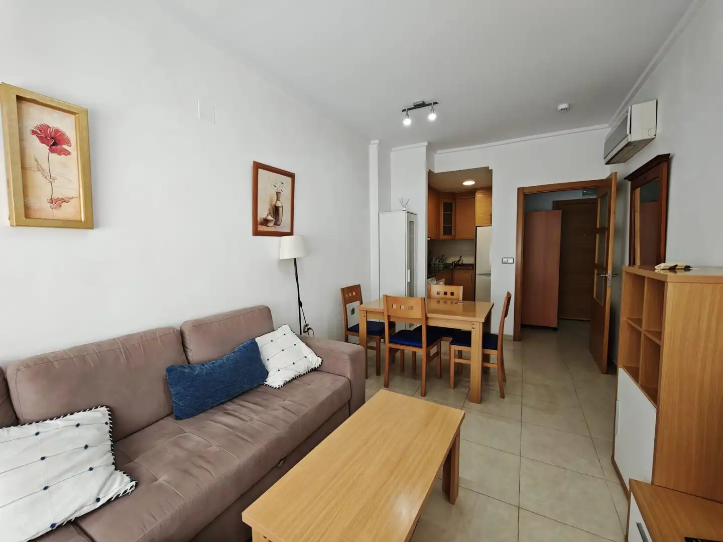 Apartament de lloguer a Glorieta del Reino Unido, Palmeral