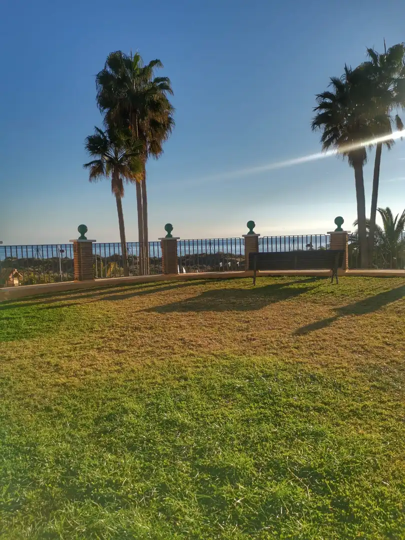 Jardín de Piso de alquiler en Marbella con Aire acondicionado, Terraza y Amueblado