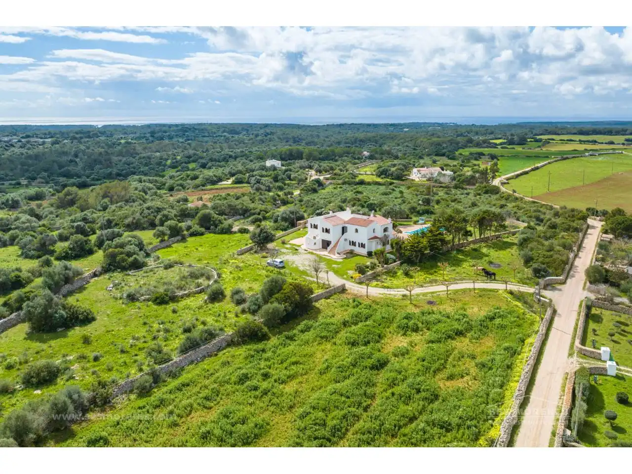 Vista exterior de Finca rústica en venta en Ferreries con Aire acondicionado, Jardín privado y Terraza