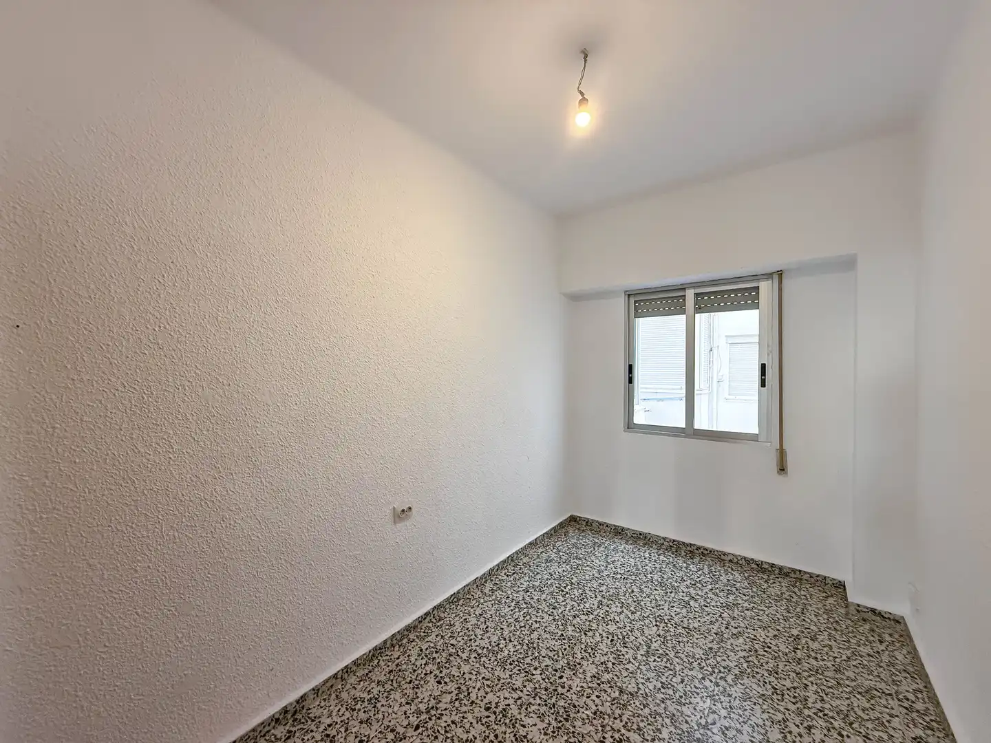 Habitación de Piso en venta en Valencia con Balcón