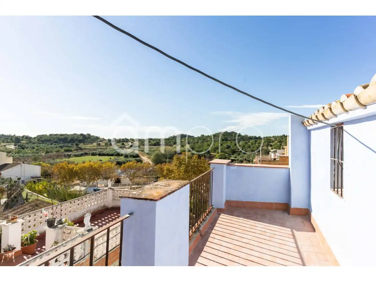 Vista exterior de Finca rústica en venda en La Pobla de Montornès   amb Jardí privat i Terrassa