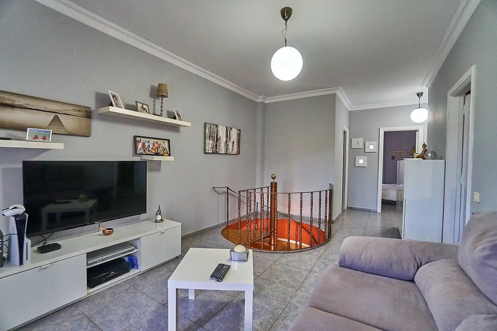 Sala d'estar de Casa adosada en venda en Las Palmas de Gran Canaria amb Jardí privat, Terrassa i Traster