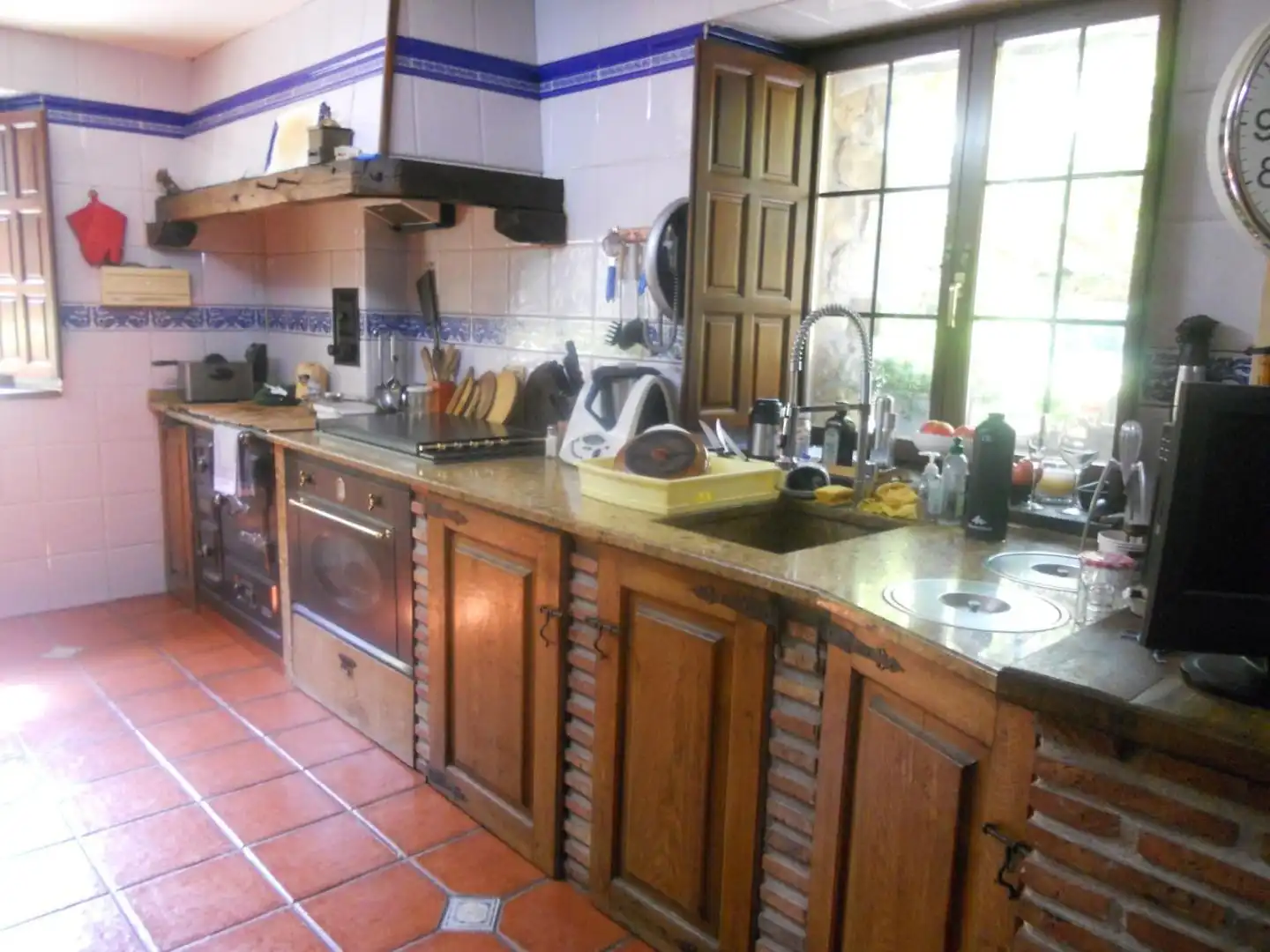 Cuina de Finca rústica en venda en Abadiño  amb Jardí privat, Terrassa i Moblat