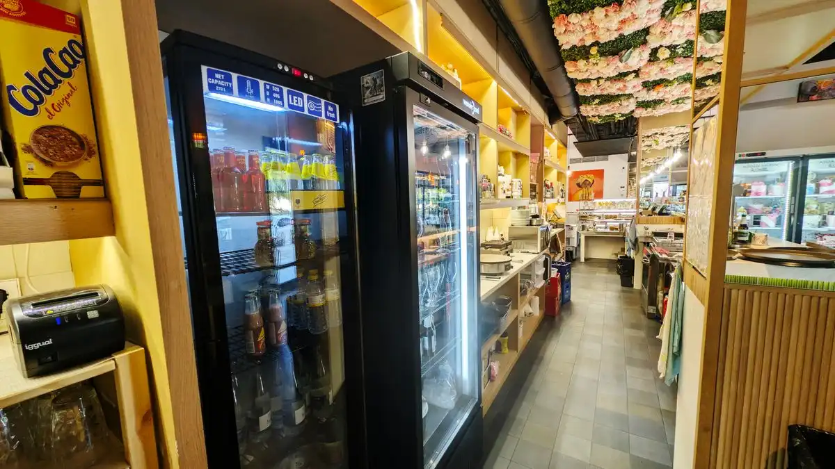 Local comercial en venta en Avenida Artista Remigio Soler López, imagen 14
