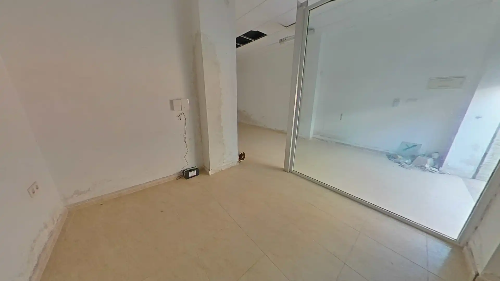 Commercial properties for sale in Pedro Lorca, 90, -1, Las Piscinas Naturales