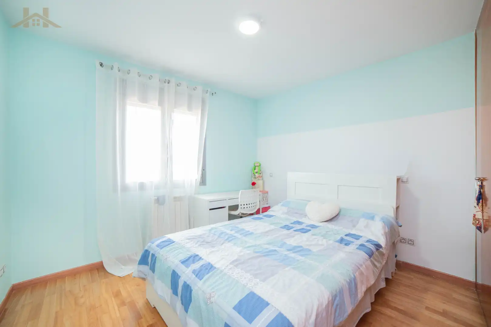 Habitación de Casa o chalet en venta en Arroyomolinos (Madrid) con Aire acondicionado, Calefacción y Jardín privado