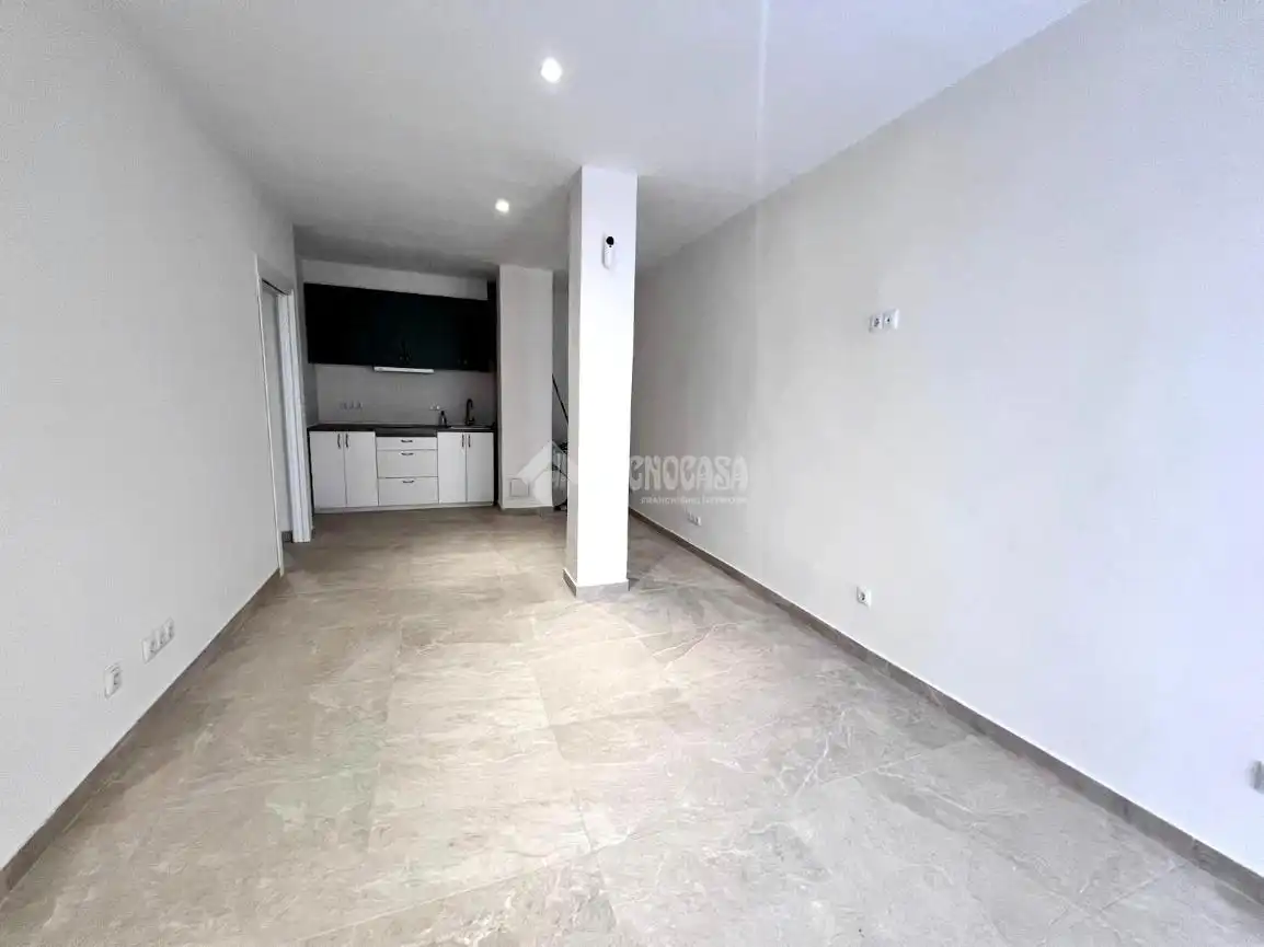 Flat for sale in Alcalá de Henares  with Alarm