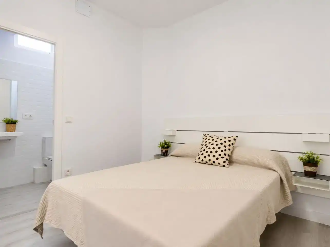 Dormitori de Apartament en venda en La Pobla de Farnals amb Aire condicionat i Balcó