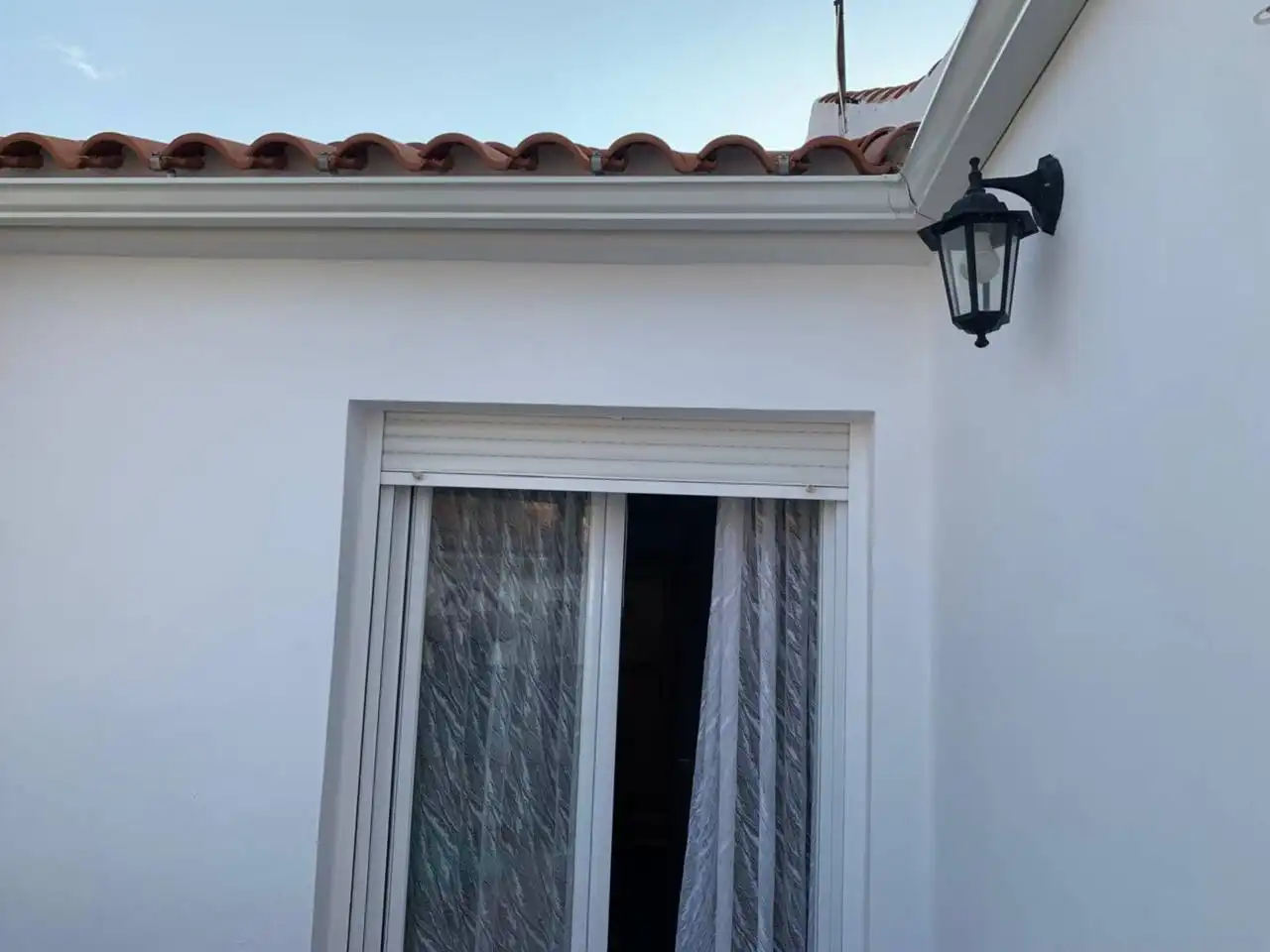 Vista exterior de Casa o xalet en venda en Baza amb Calefacció i Terrassa