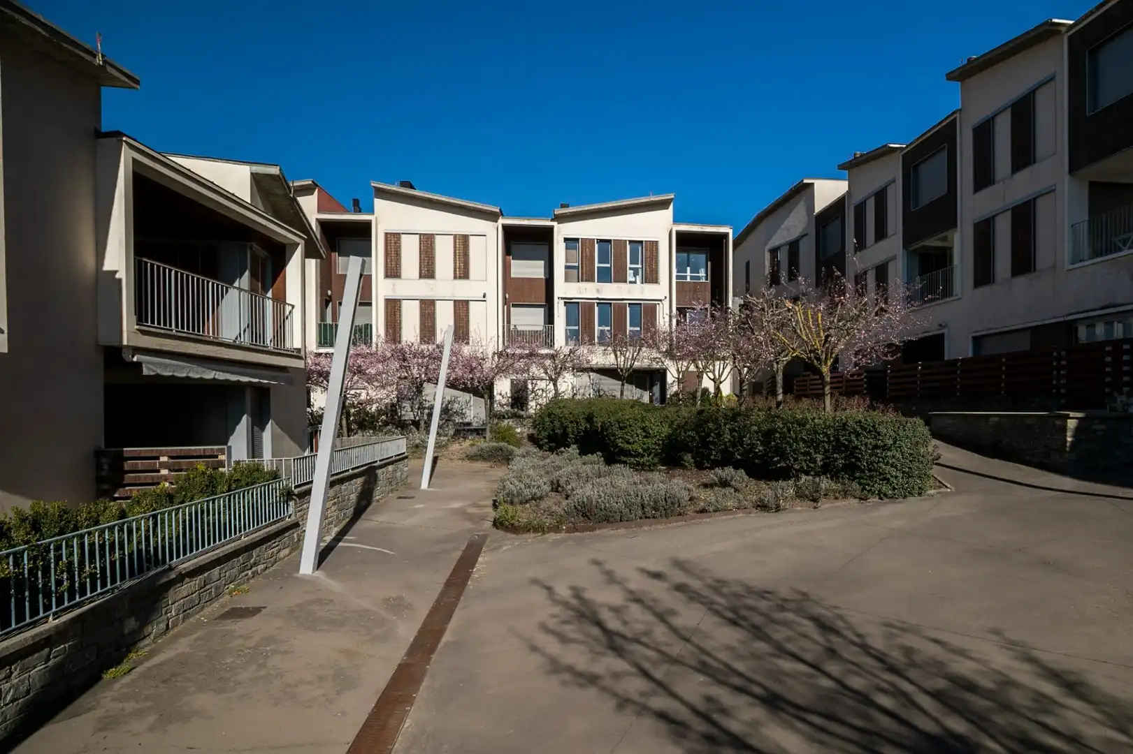 Vista exterior de Dúplex en venta en Sabiñánigo con Calefacción, Terraza y Trastero